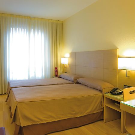 Hotel Condes De Haro Logrono Room photo